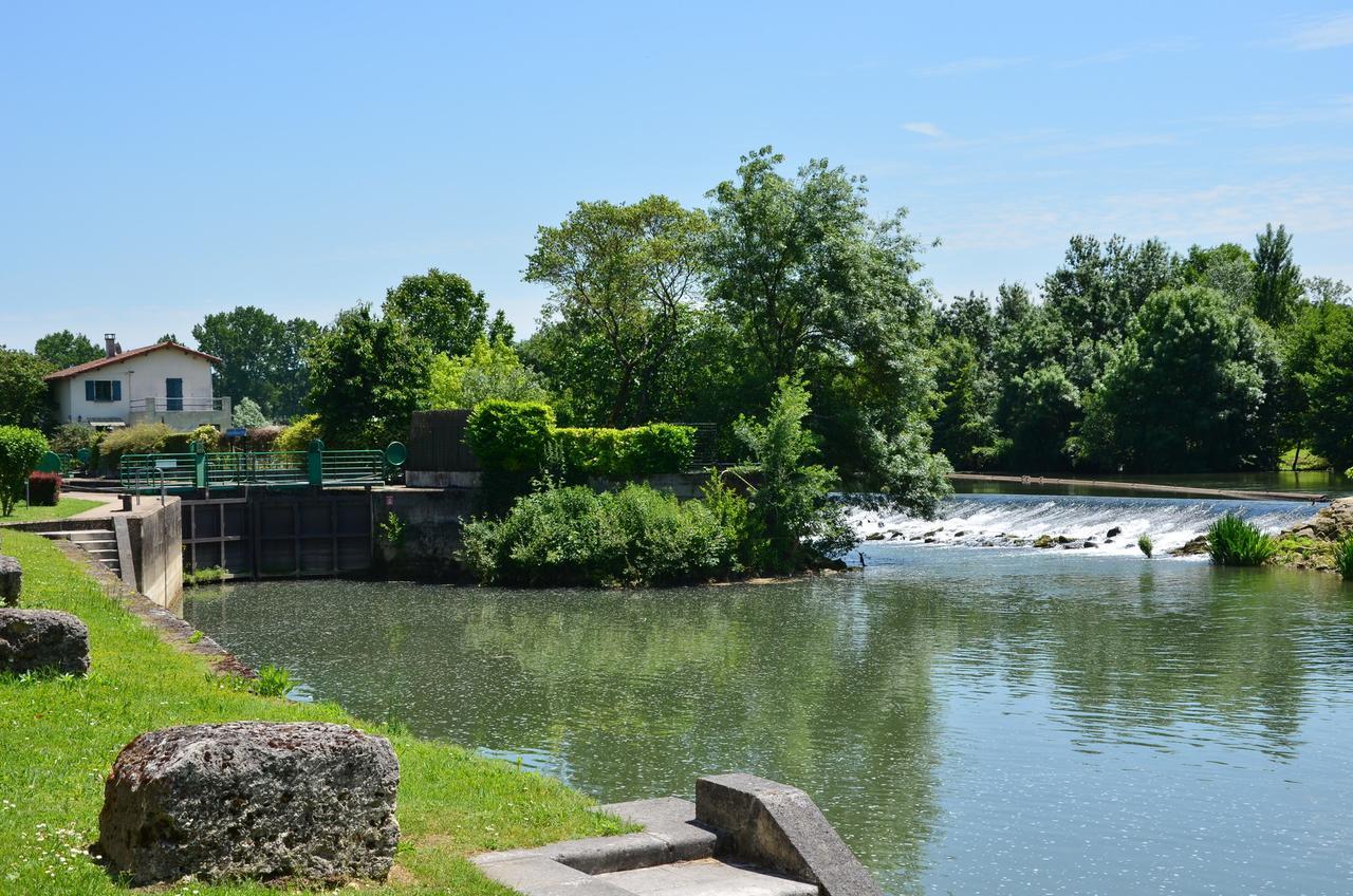 La Tonnellerie Bed & Breakfast Chateauneuf-sur-Charente Exterior photo